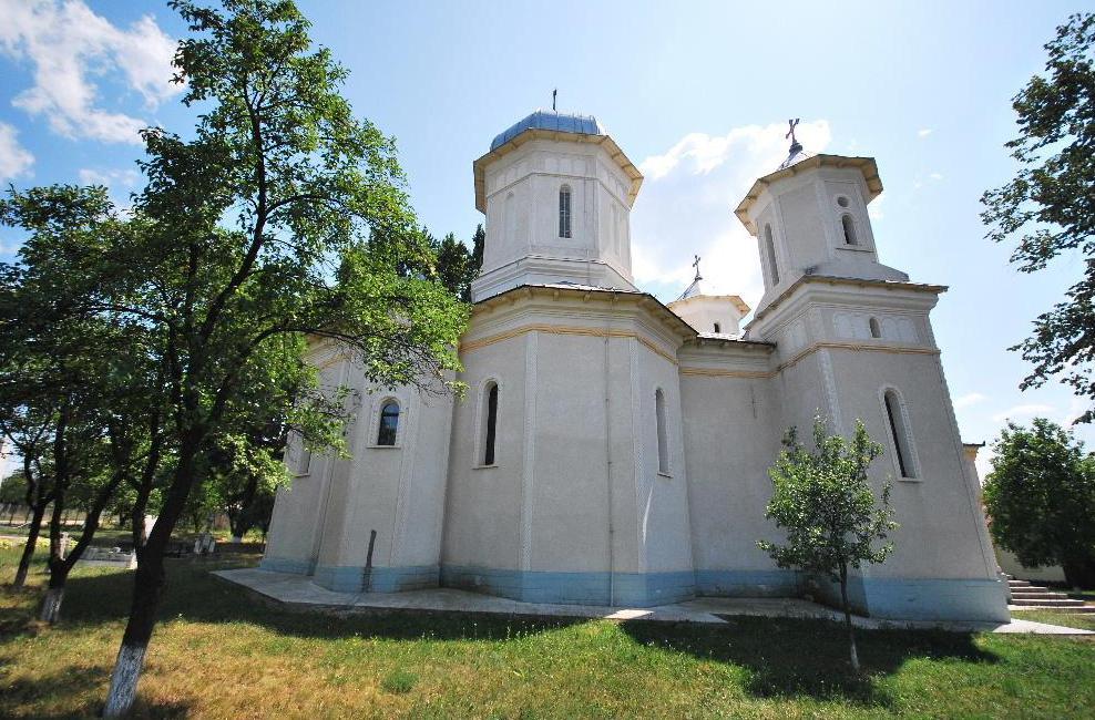 Biserica Sfântul Nicolae - lateral